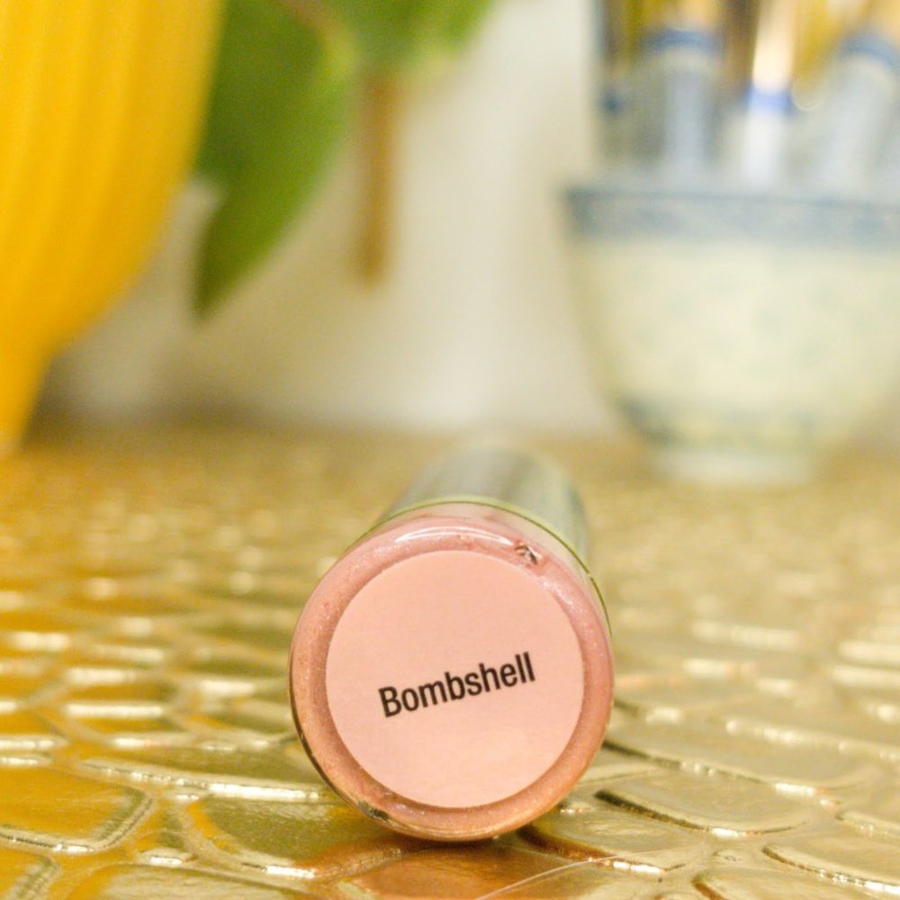 Bombshell - Picture 3 of 3